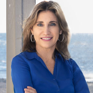 Jackie Davis Top real estate agent in southport