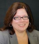 Headshot of Elizabeth Richardson, real estate agent