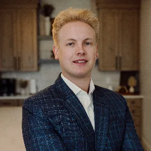 agent profile picture