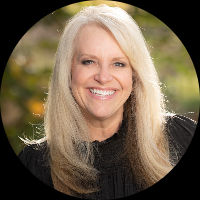 Sharla Ellis loan officer