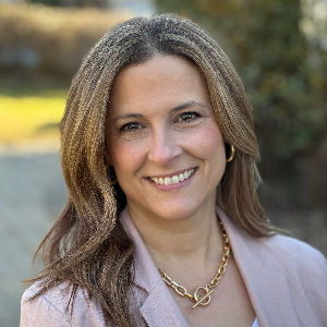 Jennifer Stapleton Top real estate agent in Lagrangeville