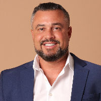 Dominick Martinez Top real estate agent in Miami