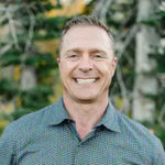 Headshot of Stephen Ostler, real estate agent