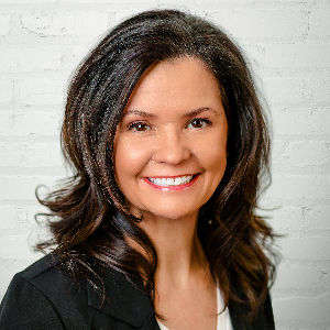 Randa Haug Top real estate agent in Edina