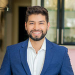 Headshot of Alex Guerrero, real estate agent