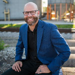 Headshot of Ray Podesta, real estate agent