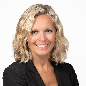 Carrie Gibbs, Owner/Broker