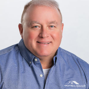 Mike Graf Top real estate agent in Hiawatha