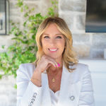 Julie Corrado Top real estate agent in South Windsor