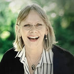 Headshot of Susan Pounders, real estate agent