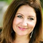 Headshot of Kimberly Zahand, real estate agent