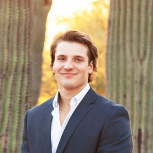 agent profile picture