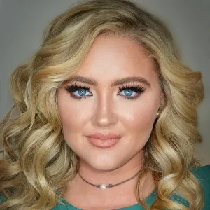 agent profile picture