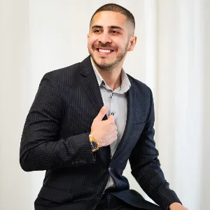 agent profile picture
