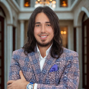 JONATHAN CORZA
