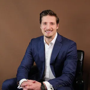 agent profile picture