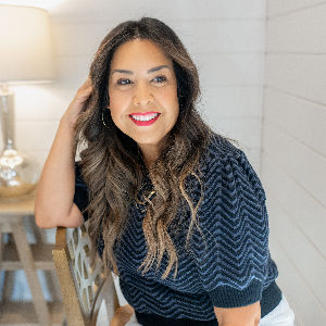 Becky Garcia Top real estate agent in Litchfield Park
