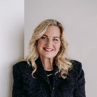 Dawn Wands Top real estate agent in Port Washington
