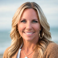 April Halvarson Top real estate agent in San Diego