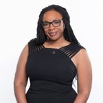 Headshot of Shawntel Williams, real estate agent