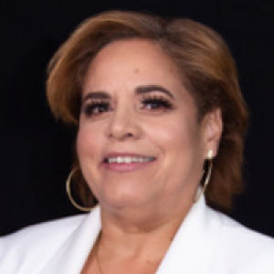 Karen Rivera-Pelaez Top real estate agent in Dale