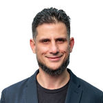 Raja Tayeb Top real estate agent in Carle Place