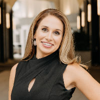 Nikki Weiss Top real estate agent in Sarasota