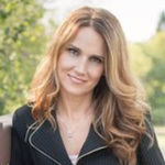 Headshot of Kathy Szuba, real estate agent