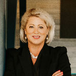 PollyAnna Snyder Top real estate agent in Bozeman