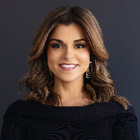 Enas Latif Sales Team Top real estate agent in Williamsville