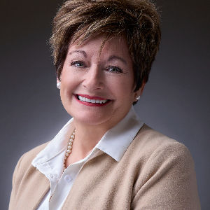 Peggy White Top real estate agent in Elkview