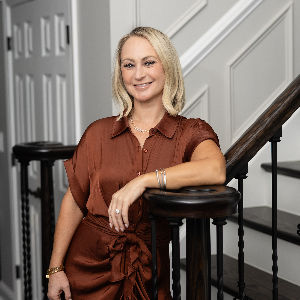 whitney gesch Top real estate agent in Northville