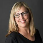 Headshot of Leslie Prischmann Flugstad, real estate agent