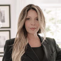 Linda Sgrizzi Top real estate agent in Williston Park