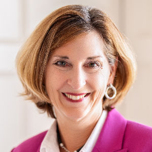 Leigh Anne Monk Top real estate agent in Leesburg