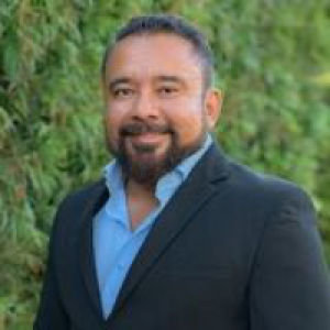 Ron Escobar Top real estate agent in Los Angeles