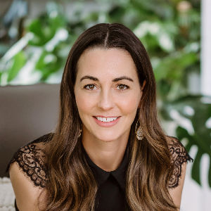 Agnes Halmon Top real estate agent in Western Springs