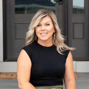 Lonnie Doney Top real estate agent in Rapid City