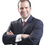 Headshot of Luis Portugal, real estate agent