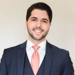 Headshot of Conner Linde, real estate agent