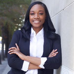 Headshot of Charquanna Washington, real estate agent