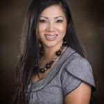 Headshot of Jennifer Tran, real estate agent