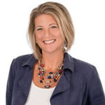Headshot of Kim Ruhl, real estate agent