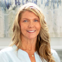 RoxAnna Grimes Top real estate agent in Winchester