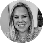 Headshot of Kelly Hager, real estate agent