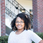 Headshot of Senetta Spicer, real estate agent