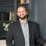 Headshot of Aaron Reel, real estate agent