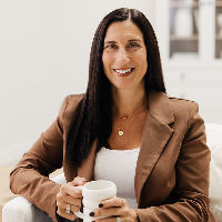 Krista Hartmann Top real estate agent in St. Louis