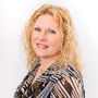 Lori McElroy Top real estate agent in McMurray