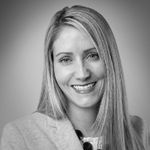 Headshot of Lisa Woodbury, real estate agent